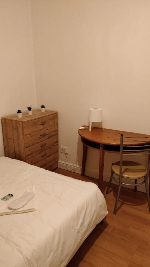 Fieldgate Spacious Rooms London Exterior photo